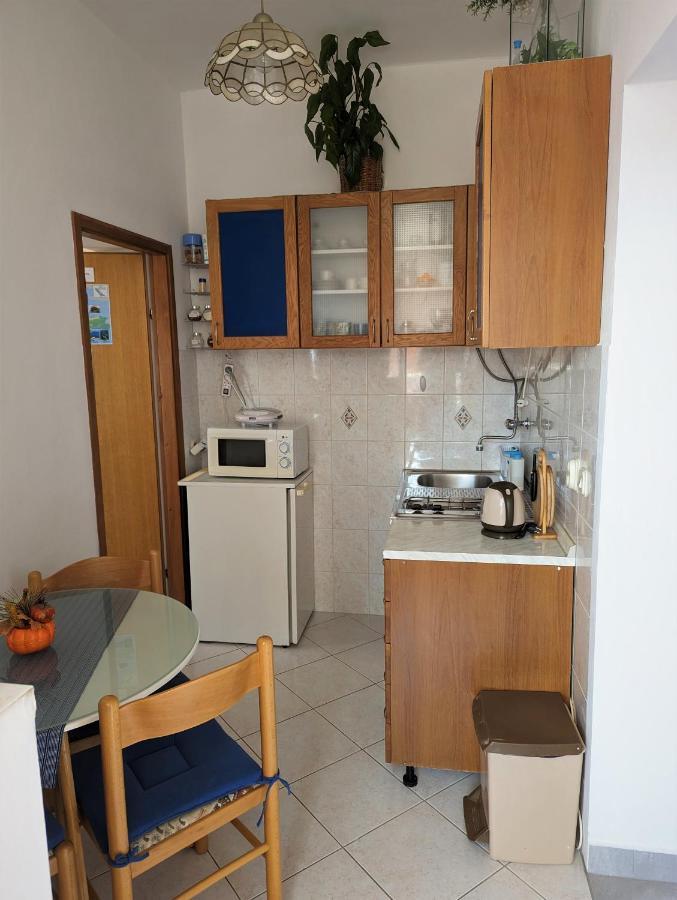 Apartman Nada Сали Екстериор снимка